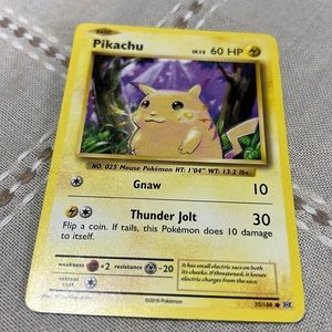 Pokémon pikachu 35/108 card